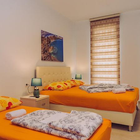 Apartments Krstovic Sutomore Ngoại thất bức ảnh