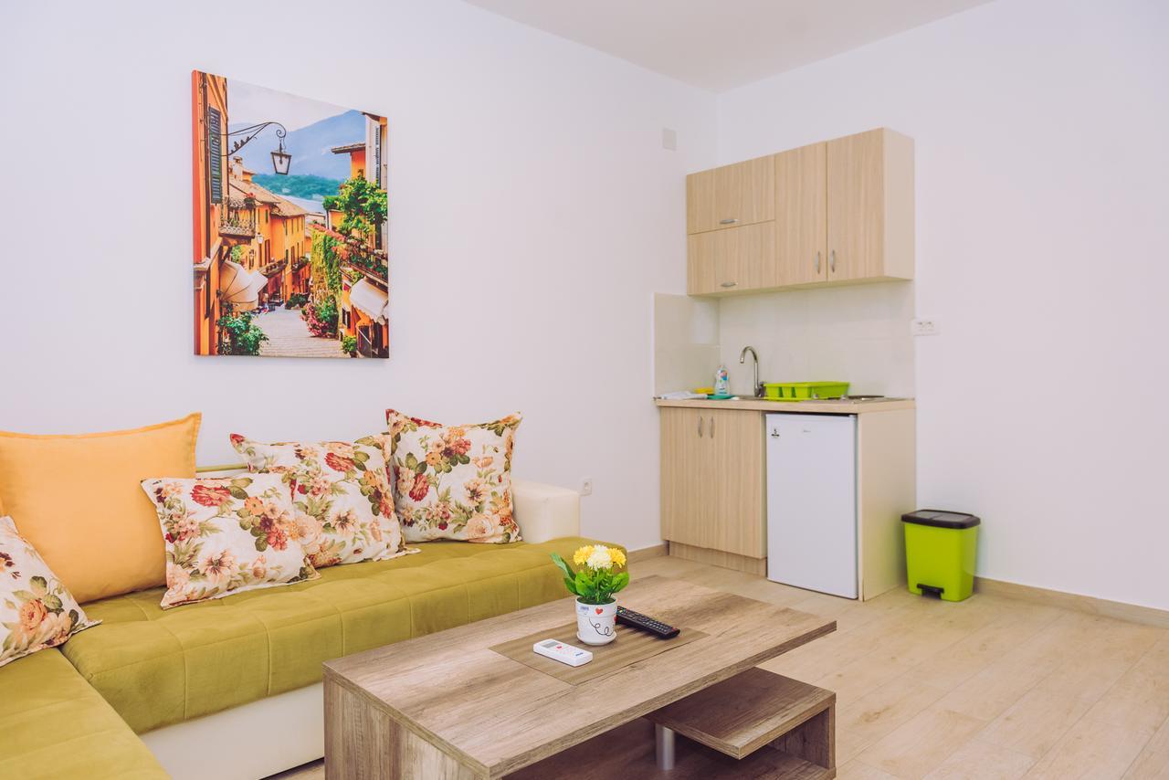 Apartments Krstovic Sutomore Ngoại thất bức ảnh