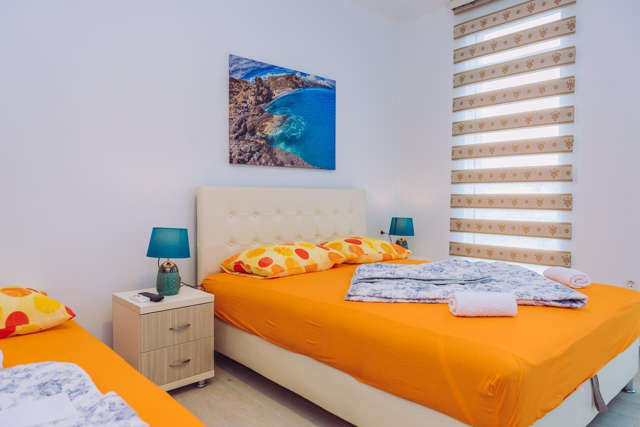 Apartments Krstovic Sutomore Ngoại thất bức ảnh