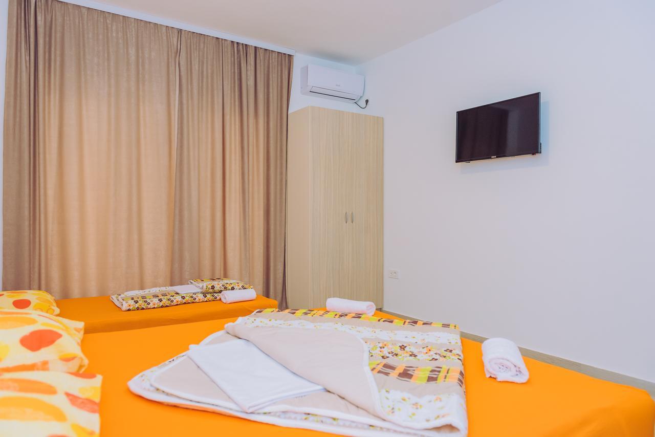 Apartments Krstovic Sutomore Ngoại thất bức ảnh
