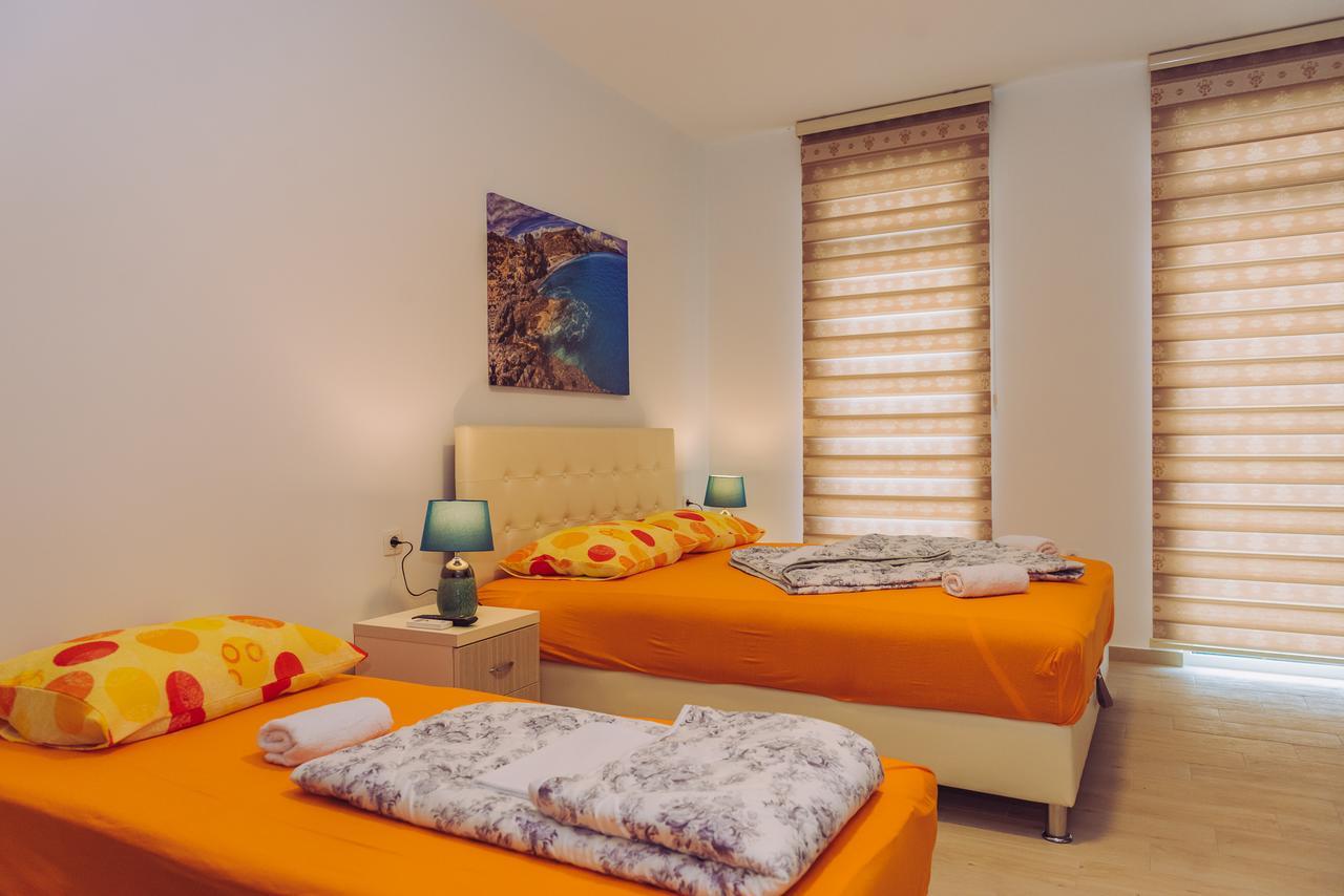 Apartments Krstovic Sutomore Ngoại thất bức ảnh