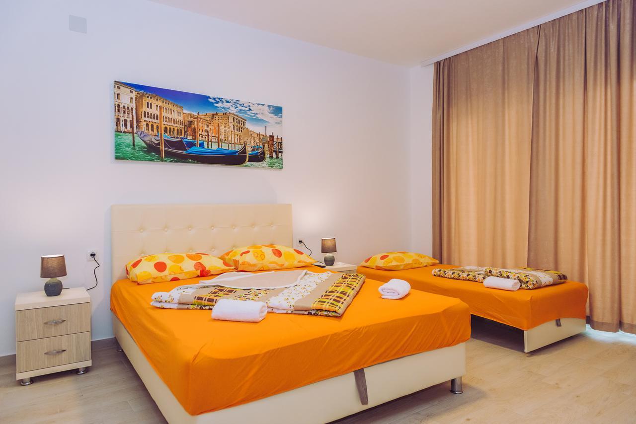 Apartments Krstovic Sutomore Ngoại thất bức ảnh