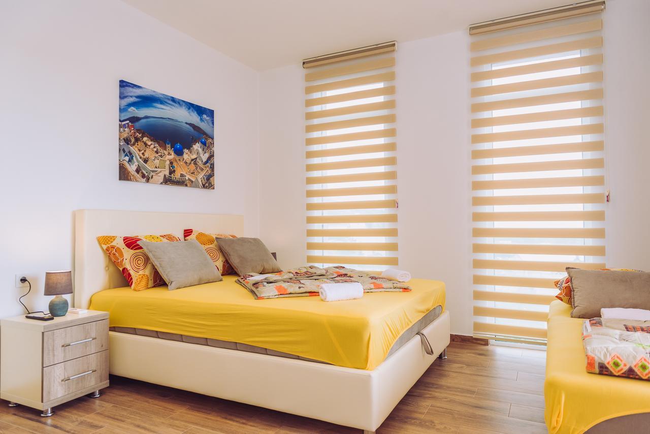 Apartments Krstovic Sutomore Ngoại thất bức ảnh