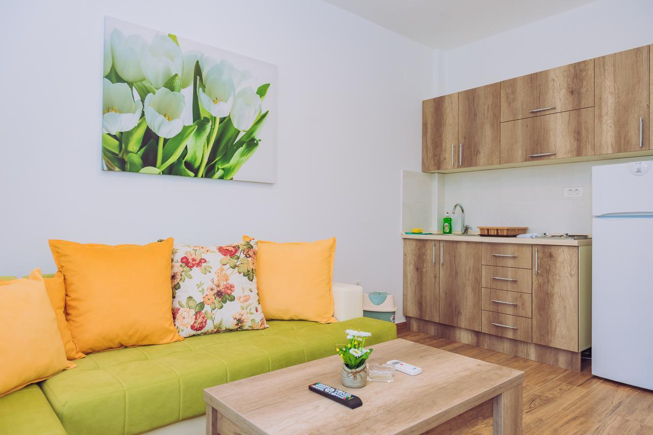 Apartments Krstovic Sutomore Ngoại thất bức ảnh