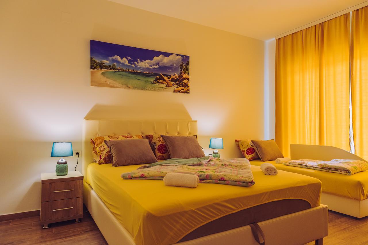 Apartments Krstovic Sutomore Ngoại thất bức ảnh